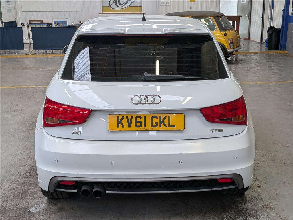 <p>2011 AUDI A1 S LINE TFSI 185 S-A</p>