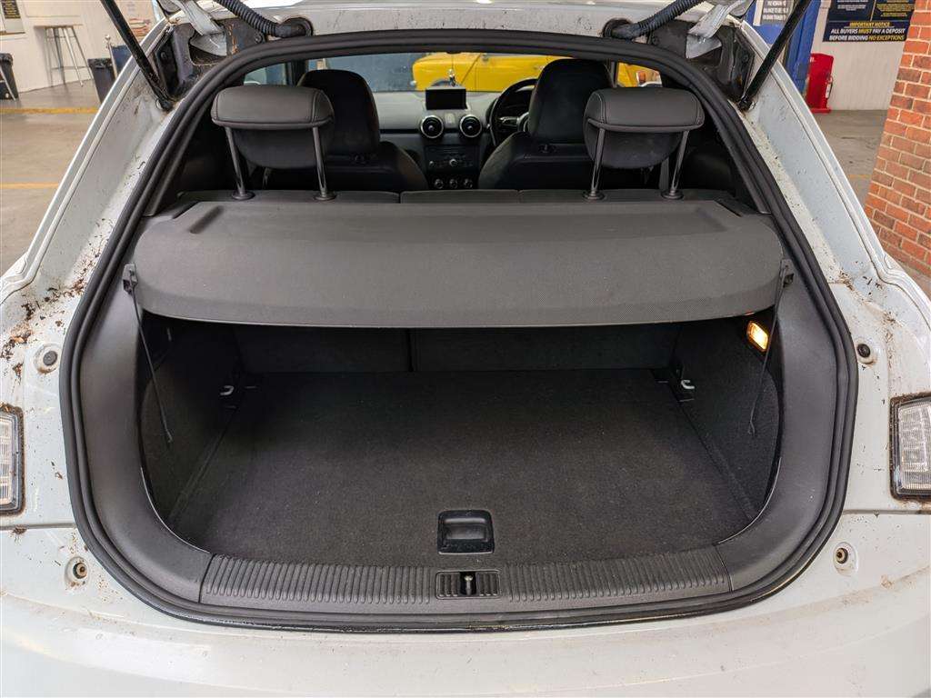 <p>2011 AUDI A1 S LINE TFSI 185 S-A</p>