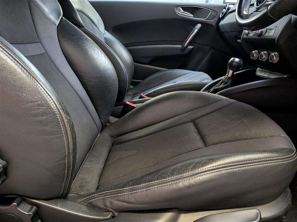 <p>2011 AUDI A1 S LINE TFSI 185 S-A</p>