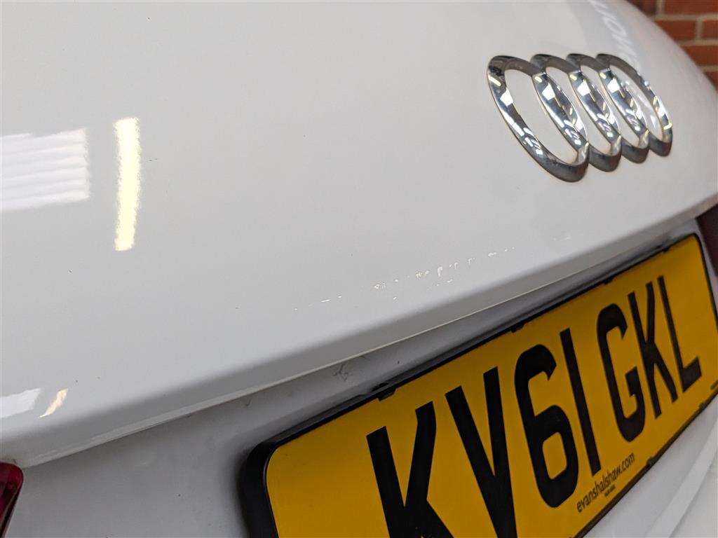 <p>2011 AUDI A1 S LINE TFSI 185 S-A</p>