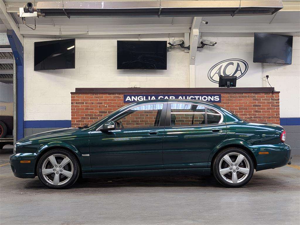 <p>2009 JAGUAR X-TYPE SE AUTO</p>