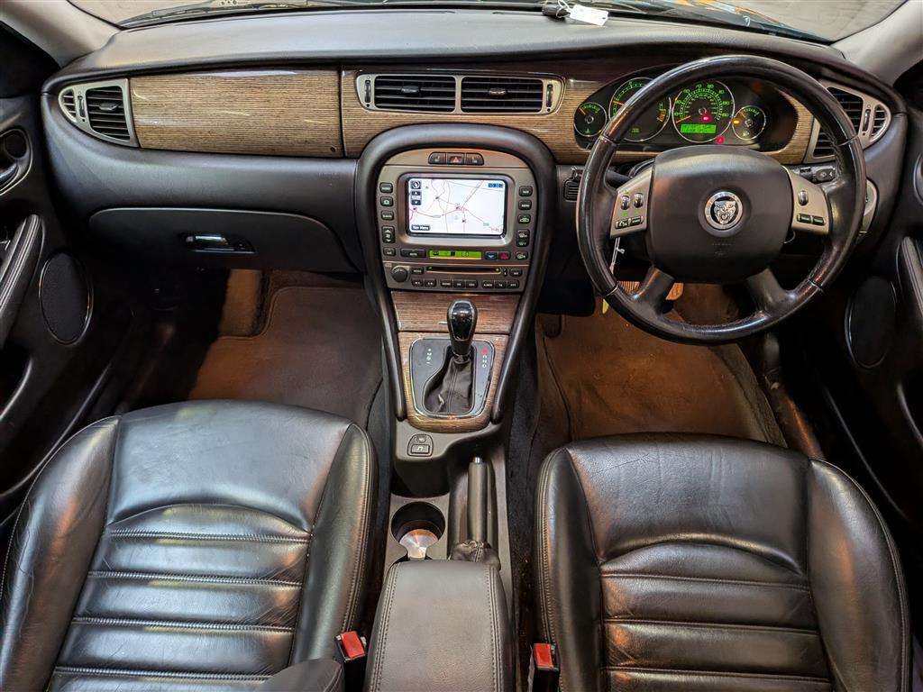 <p>2009 JAGUAR X-TYPE SE AUTO</p>
