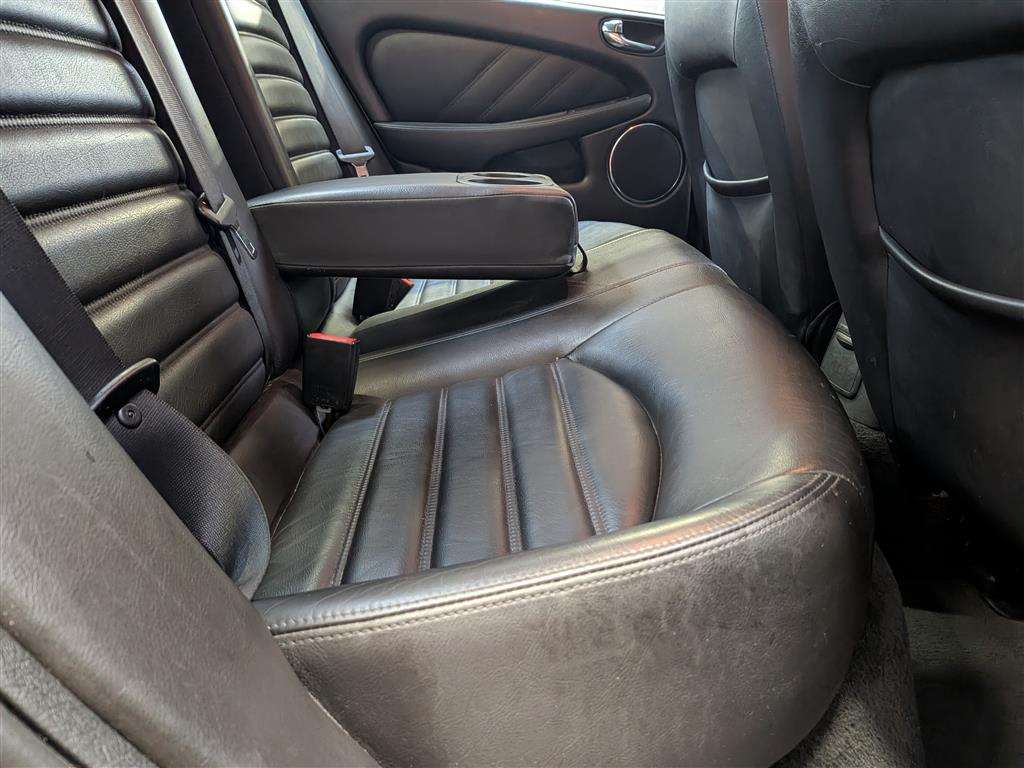 <p>2009 JAGUAR X-TYPE SE AUTO</p>
