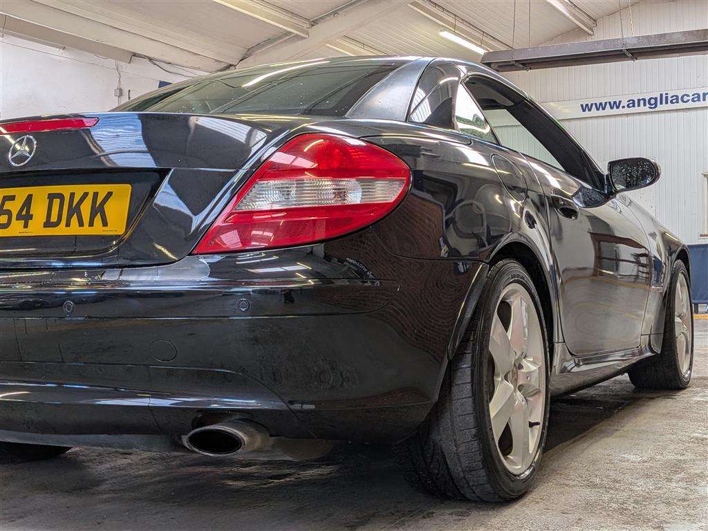 <p>2004 MERCEDES SLK 200 KOMPRESSOR AUTO</p>