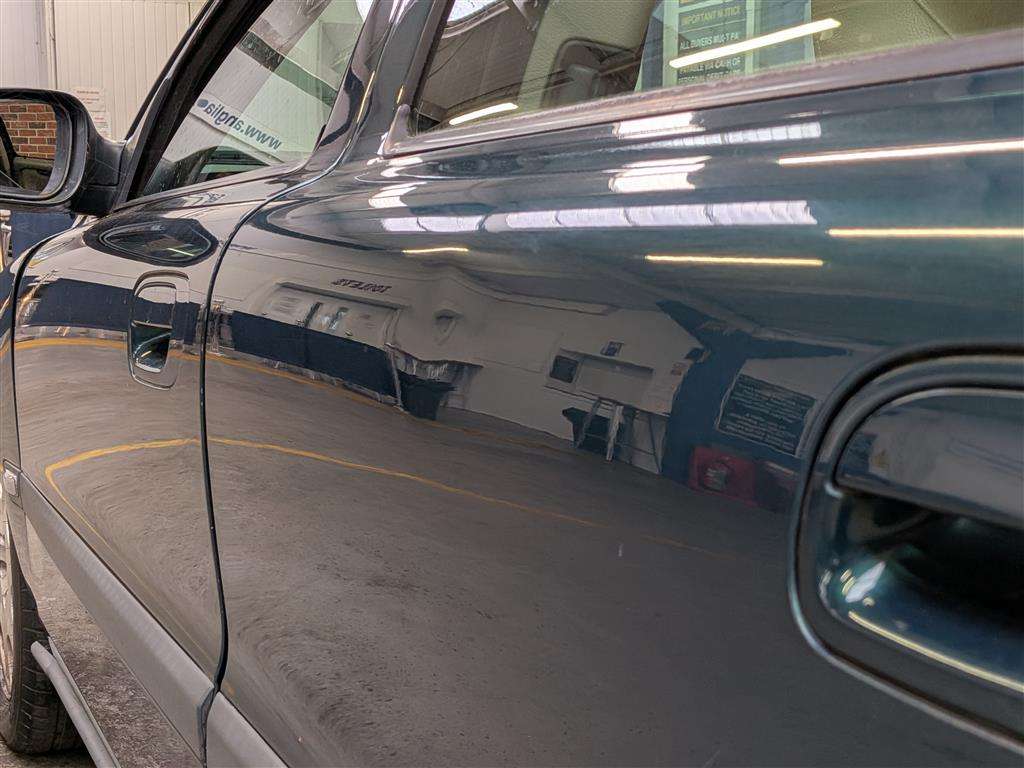 <p>2001 VOLVO V70</p>