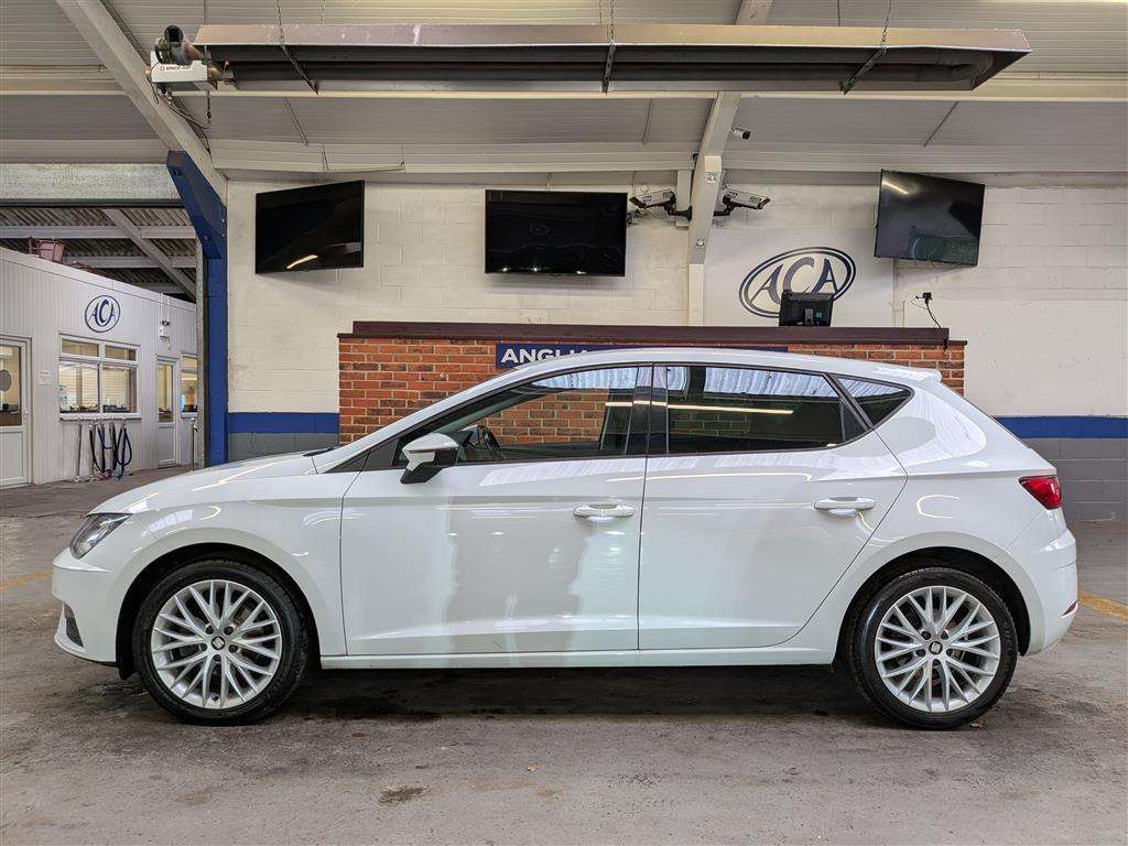 <p>2020 SEAT LEON SE DYNAMIC TSI</p>