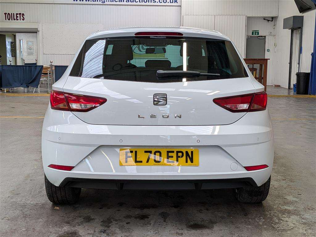 <p>2020 SEAT LEON SE DYNAMIC TSI</p>