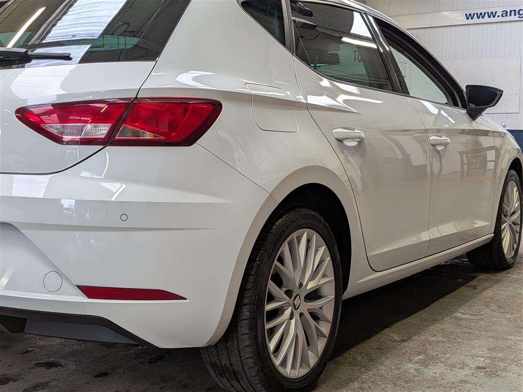<p>2020 SEAT LEON SE DYNAMIC TSI</p>