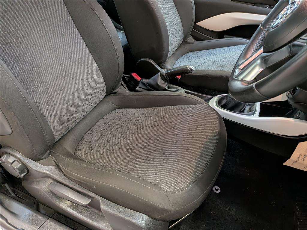 <p>2014 VAUXHALL ADAM JAM</p>
