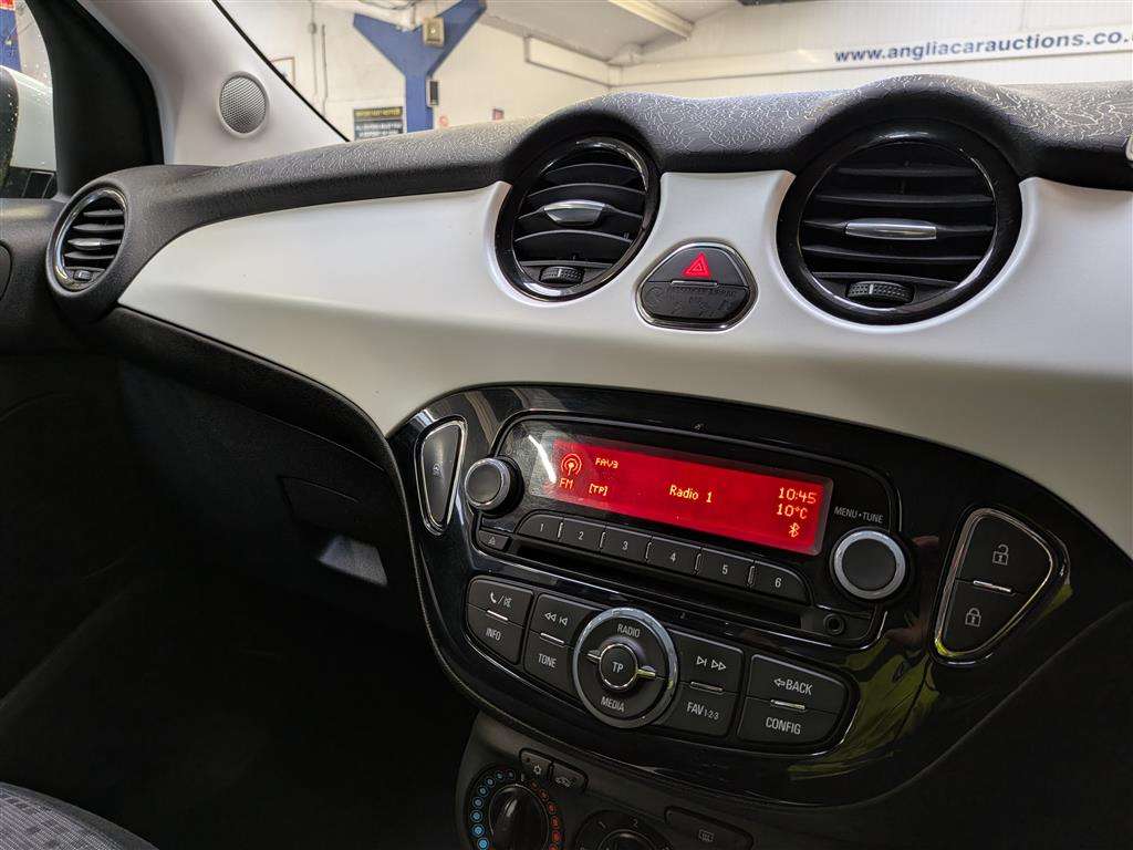 <p>2014 VAUXHALL ADAM JAM</p>