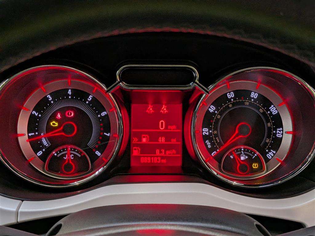 <p>2014 VAUXHALL ADAM JAM</p>