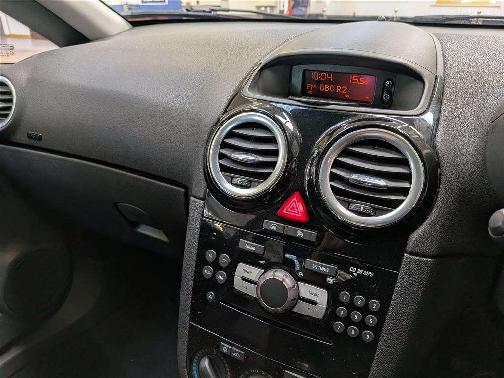 <p>2013 VAUXHALL CORSA SXI AC</p>