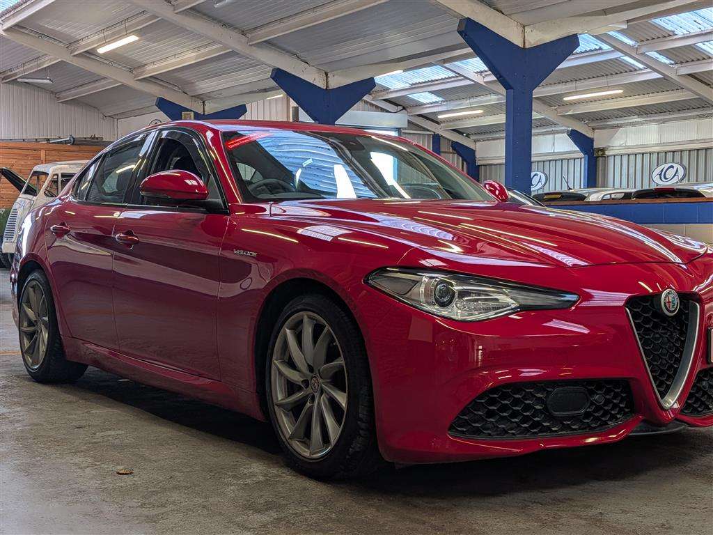 <p>2018 ALFA ROMEO GIULIA VELOCE TB AUTO</p>