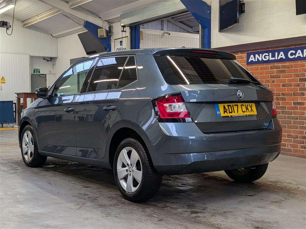 <p>2017 SKODA FABIA SE MPI</p>