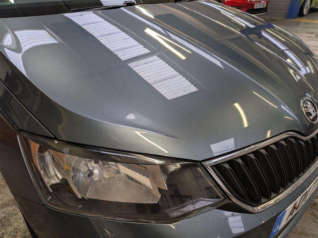 <p>2017 SKODA FABIA SE MPI</p>