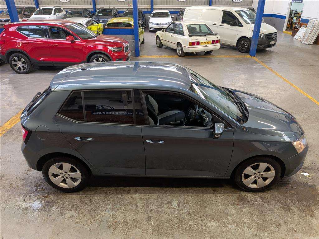 <p>2017 SKODA FABIA SE MPI</p>