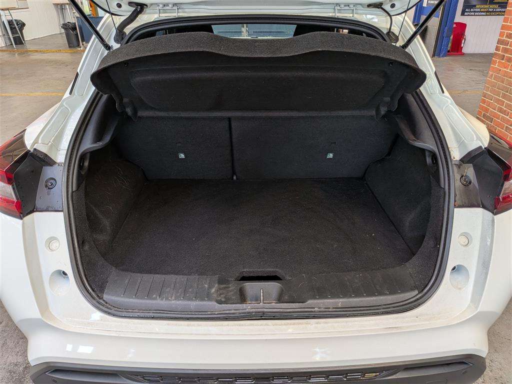 <p>2021 NISSAN JUKE N-CONNECTA DIG-T</p>