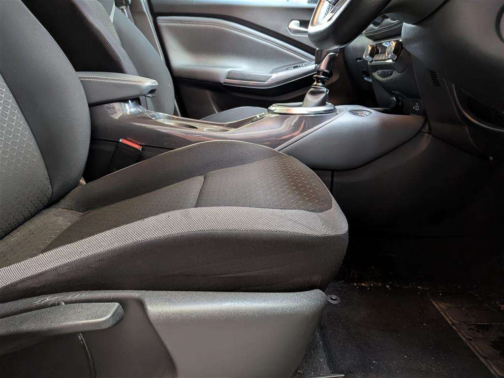 <p>2021 NISSAN JUKE N-CONNECTA DIG-T</p>