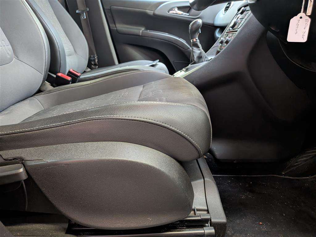 <p>2014 VAUXHALL MERIVA TECH LINE</p>