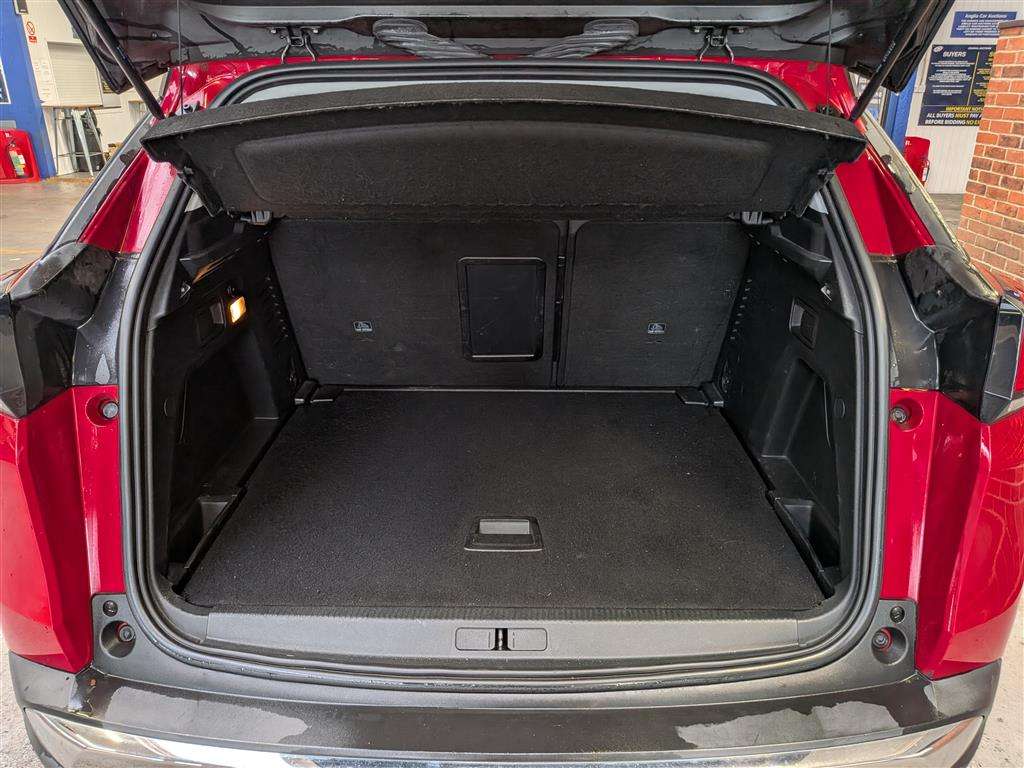 <p>2018 PEUGEOT 3008 ALLURE S/S</p>