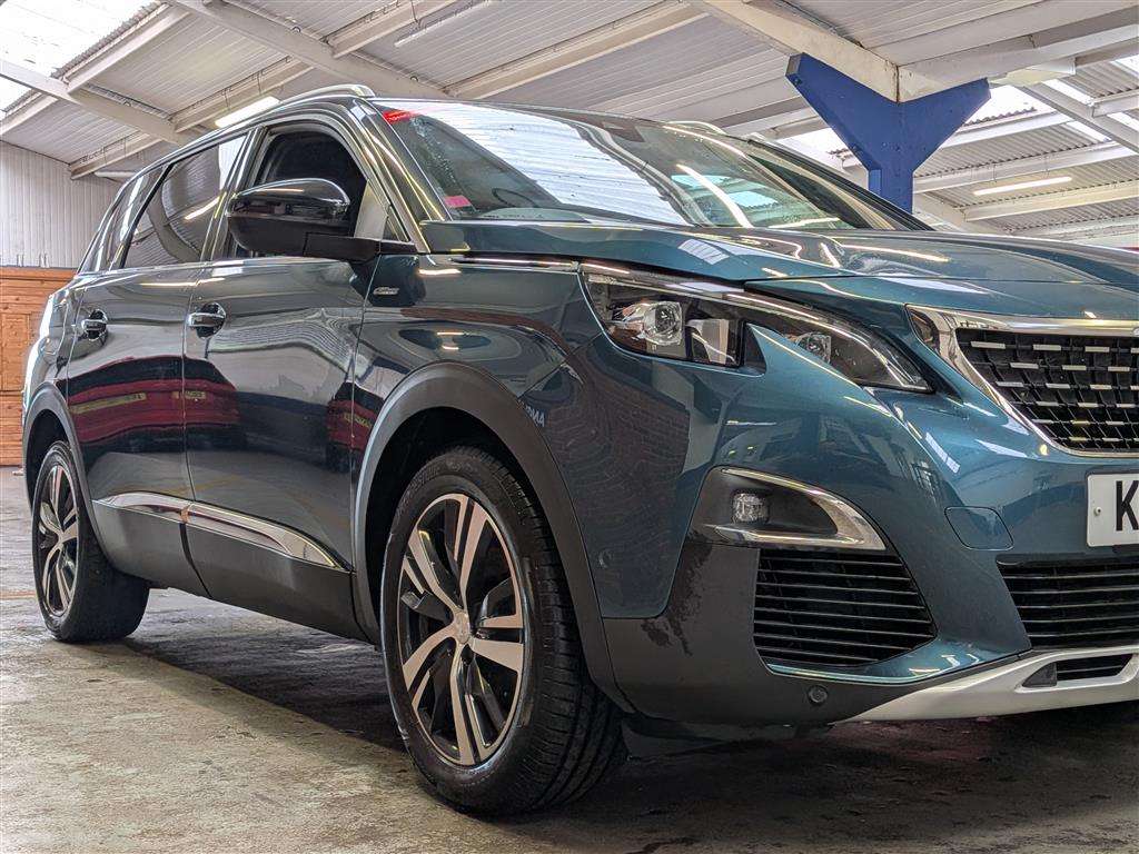 <p>2019 PEUGEOT 5008 GT LINE BLUEHDI S/S</p>