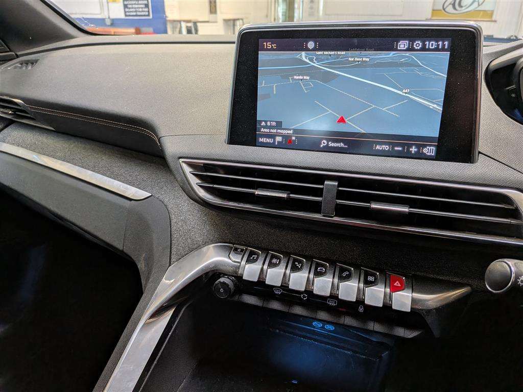 <p>2019 PEUGEOT 5008 GT LINE BLUEHDI S/S</p>