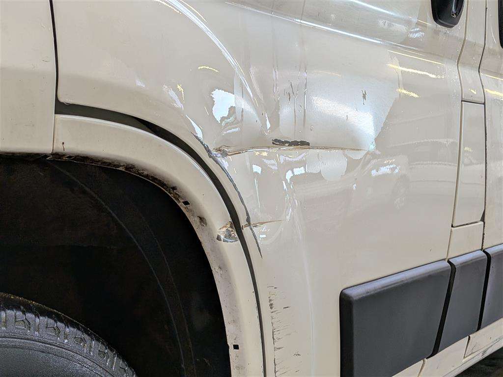 <p>2020 PEUGEOT BOXER 335 S L3H2 BLUEHDI</p>