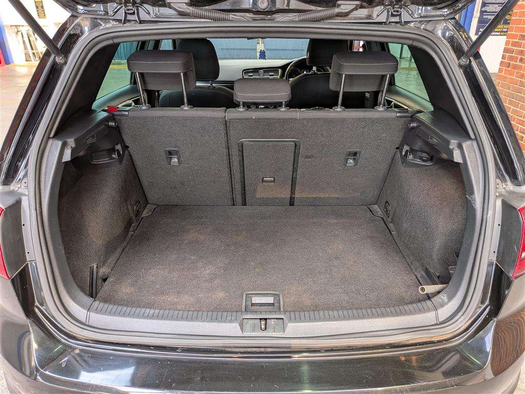 <p>2013 VOLKSWAGEN GOLF GTD</p>