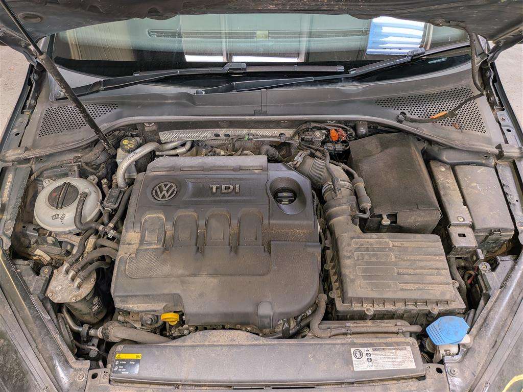 <p>2013 VOLKSWAGEN GOLF GTD</p>