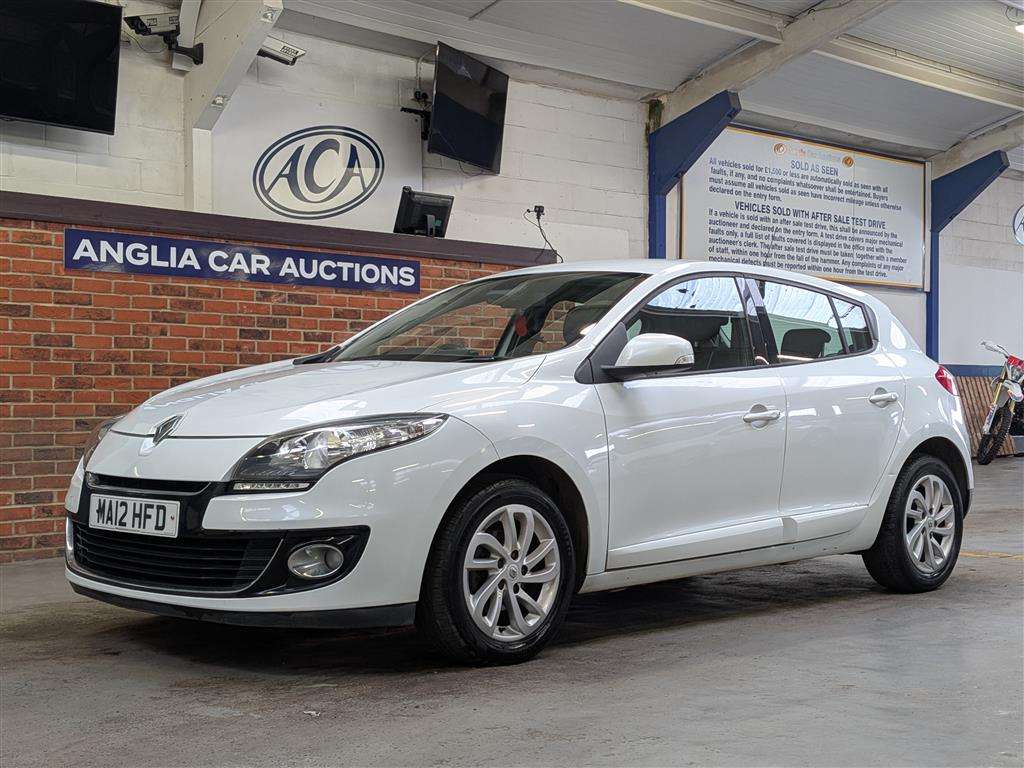<p>2012 RENAULT MEGANE D-QUE TT ENERGY DC</p>