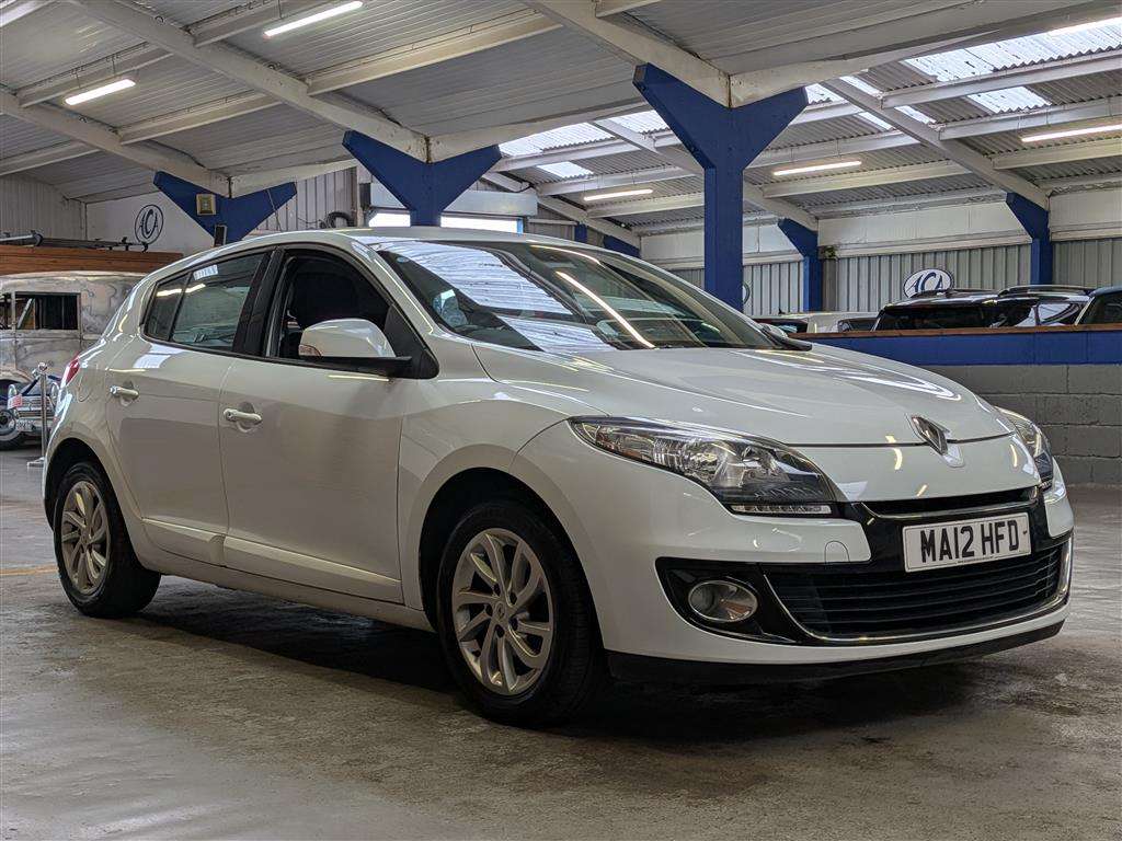 <p>2012 RENAULT MEGANE D-QUE TT ENERGY DC</p>