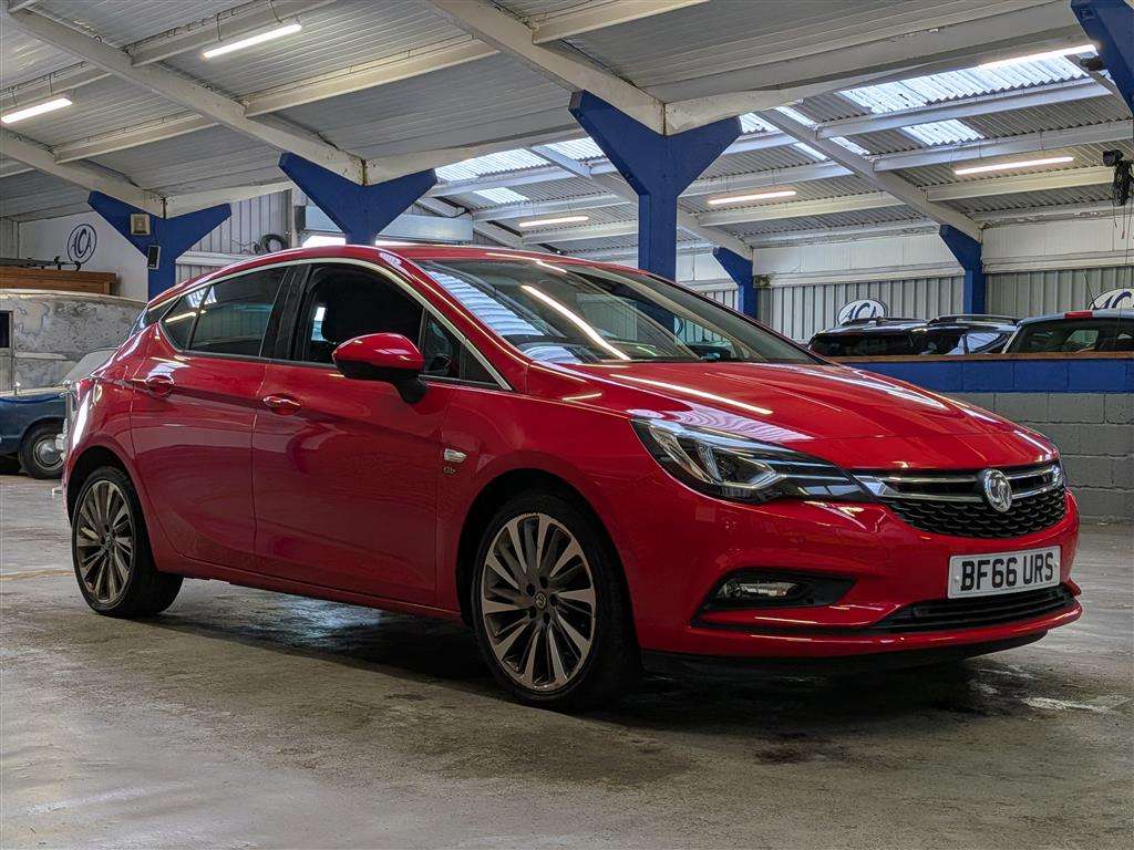 <p>2016 VAUXHALL ASTRA ELITE NAV CDTI BTUR</p>