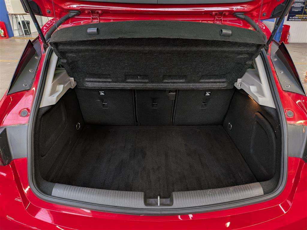<p>2016 VAUXHALL ASTRA ELITE NAV CDTI BTUR</p>