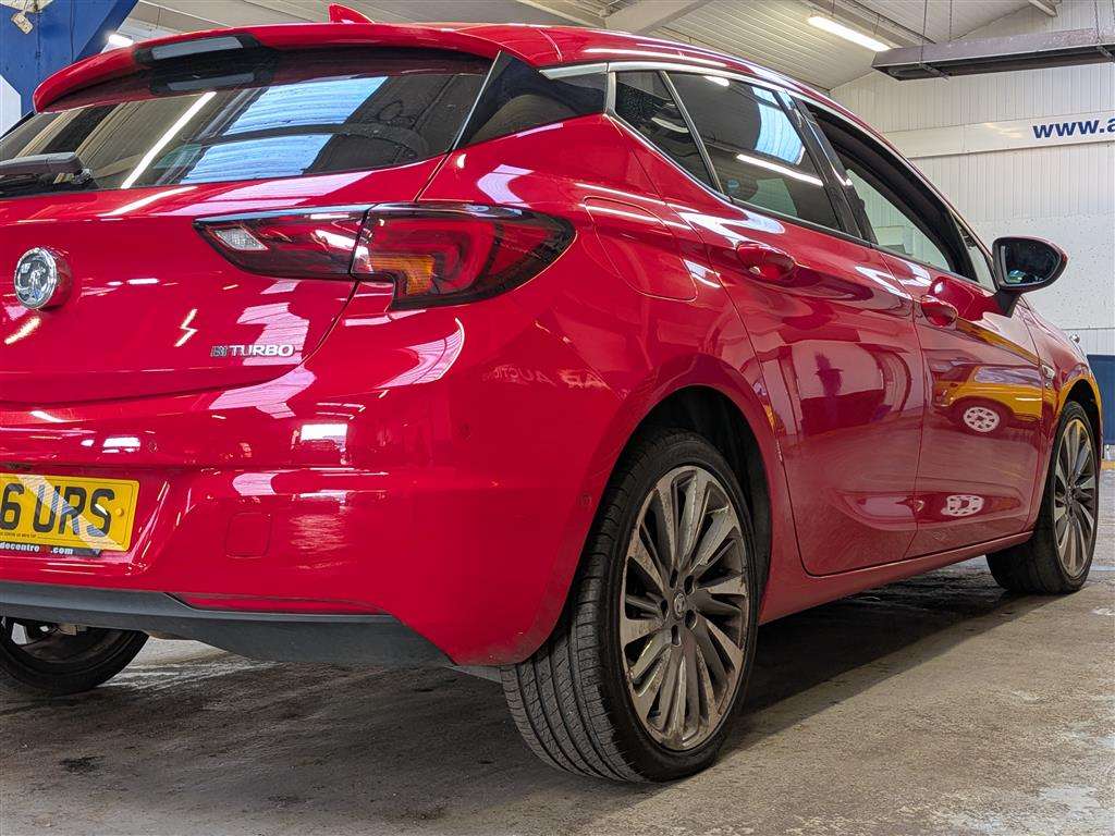 <p>2016 VAUXHALL ASTRA ELITE NAV CDTI BTUR</p>