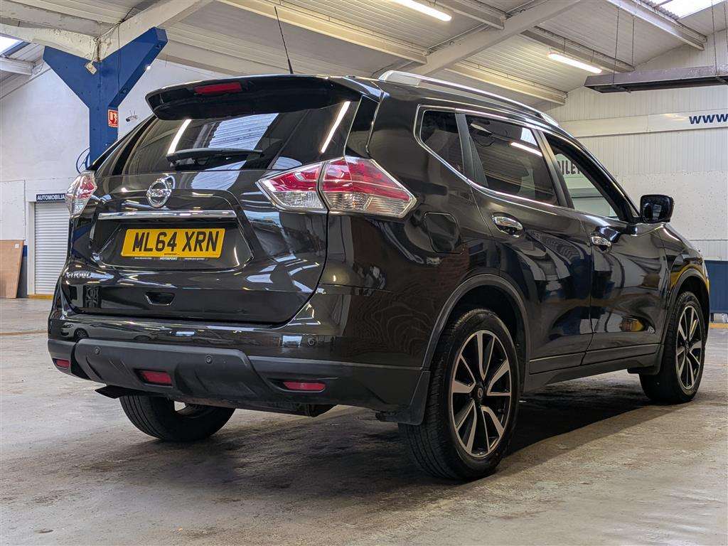 <p>2014 NISSAN X-TRAIL N-TEC DCI CVT</p>