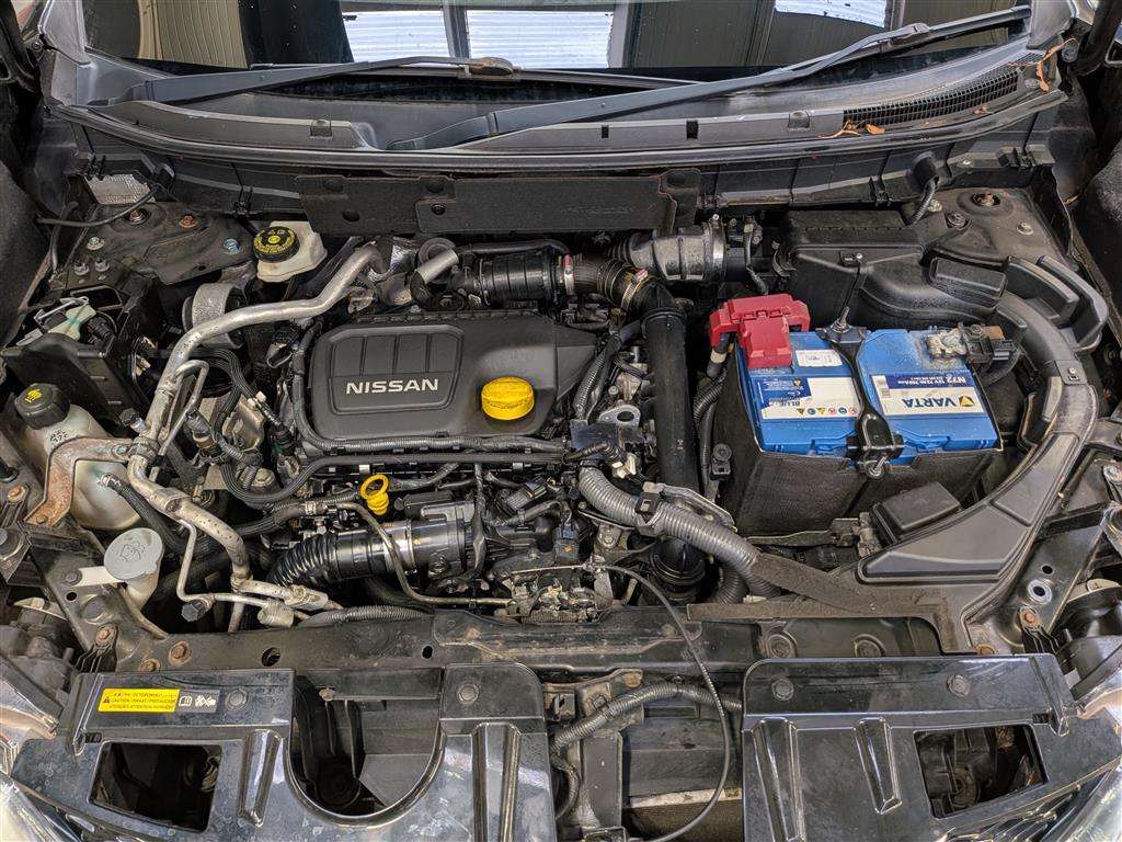<p>2014 NISSAN X-TRAIL N-TEC DCI CVT</p>