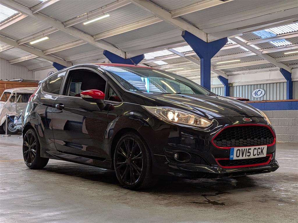 <p>2015 FORD FIESTA ZETEC S BLACK EDIT</p>