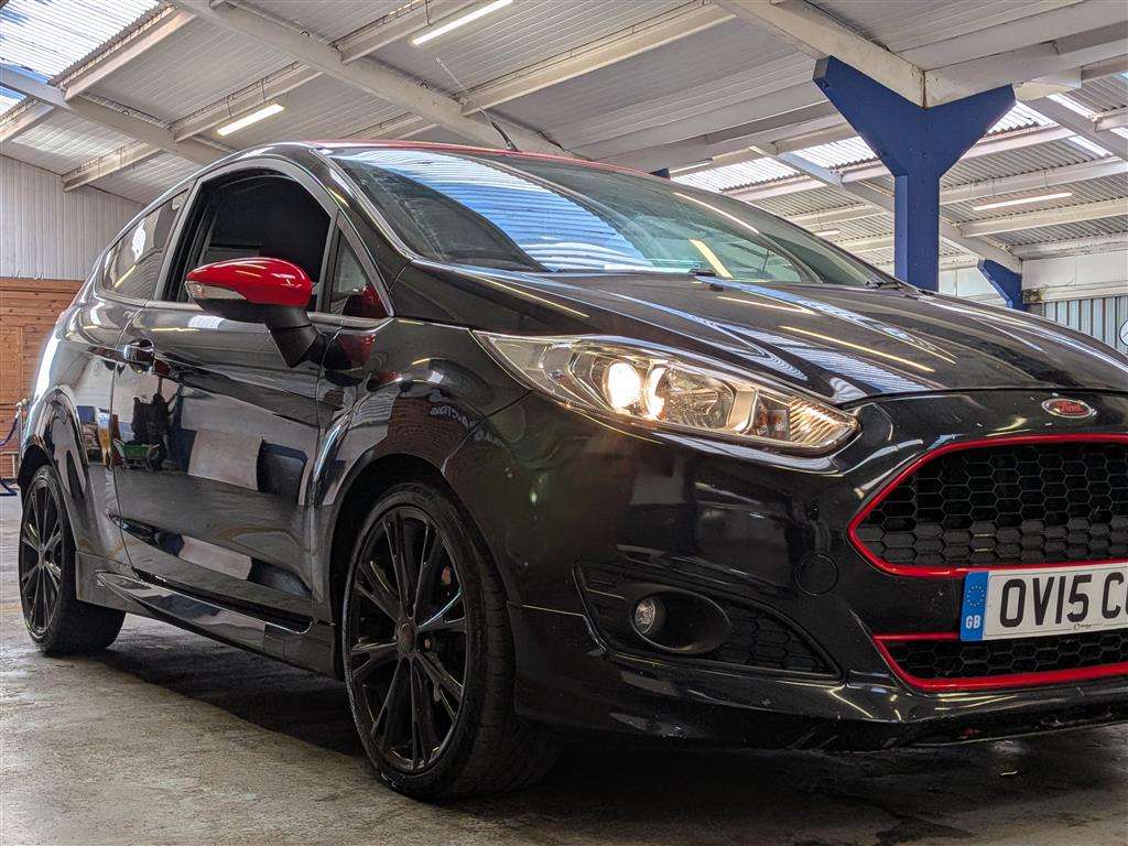 <p>2015 FORD FIESTA ZETEC S BLACK EDIT</p>