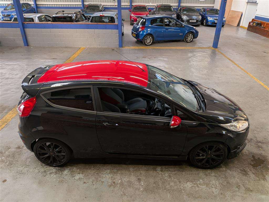 <p>2015 FORD FIESTA ZETEC S BLACK EDIT</p>