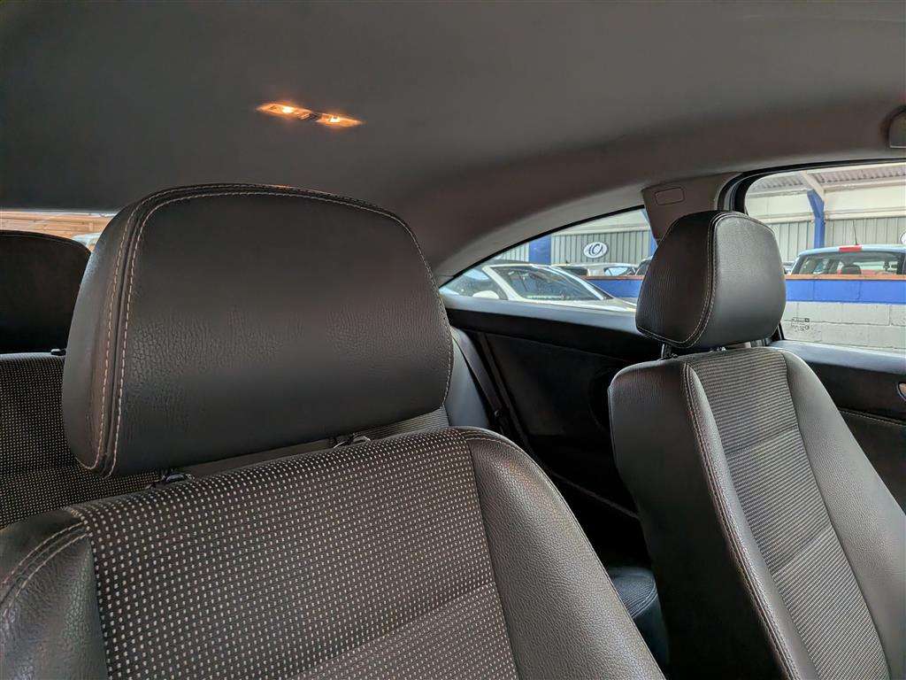 <p>2009 VAUXHALL ASTRA DESIGN</p>