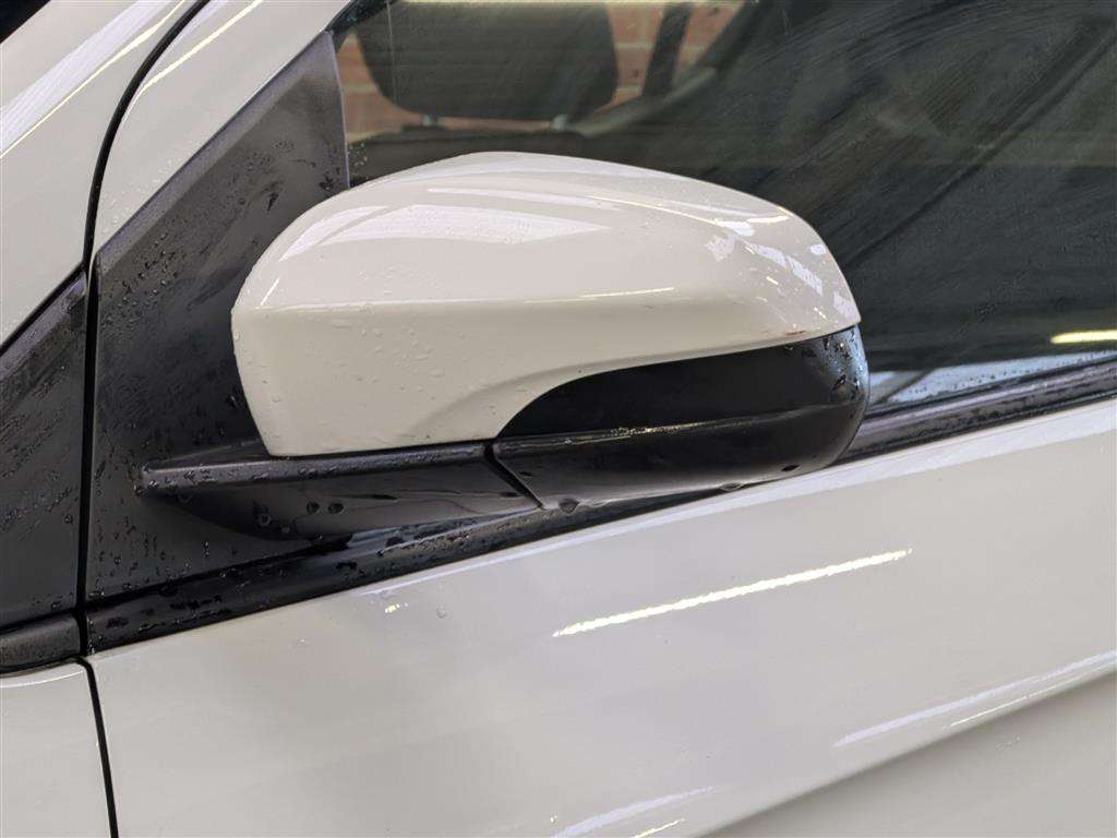 <p>2016 VAUXHALL VIVA SE AC</p>