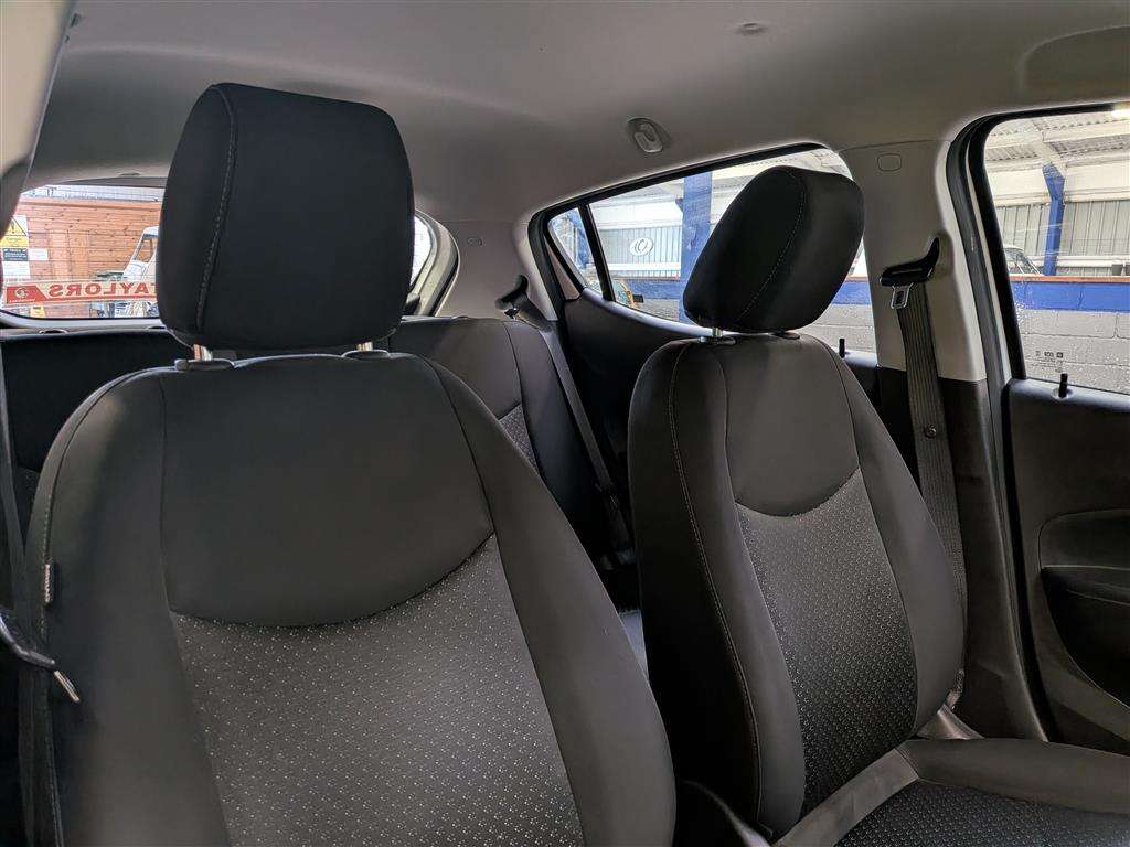 <p>2016 VAUXHALL VIVA SE AC</p>