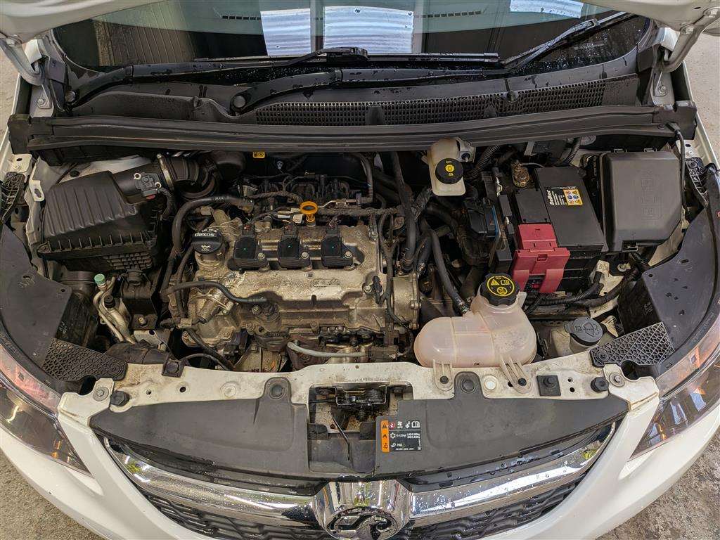 <p>2016 VAUXHALL VIVA SE AC</p>