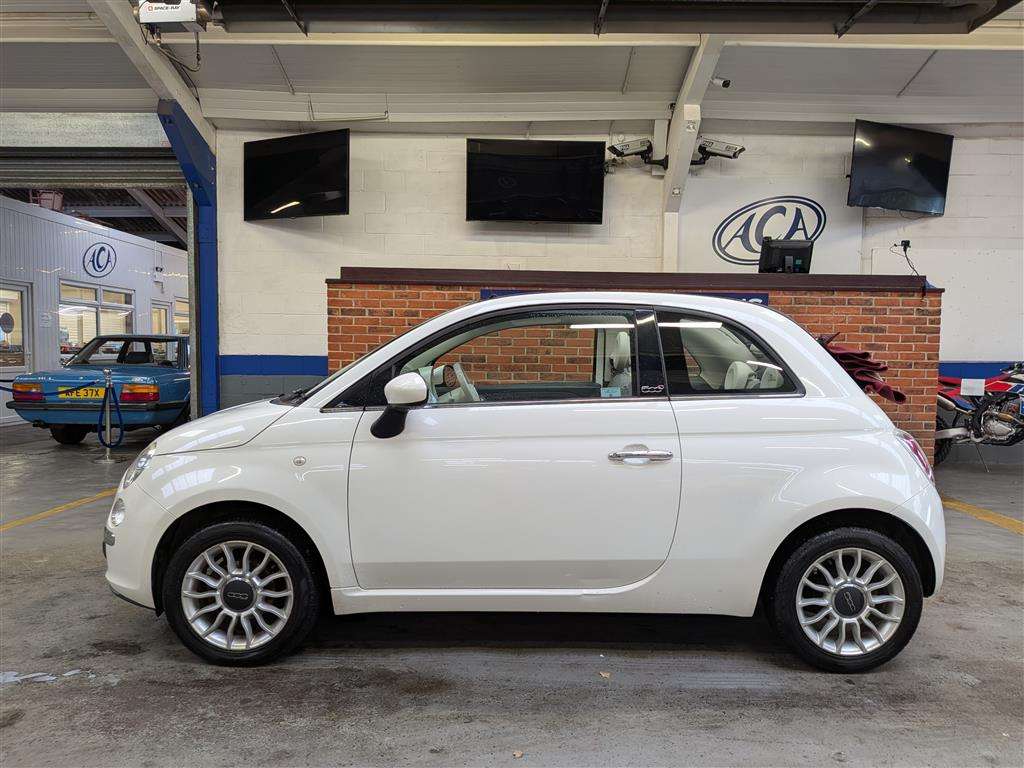 <p>2012 FIAT 500 C LOUNGE</p>