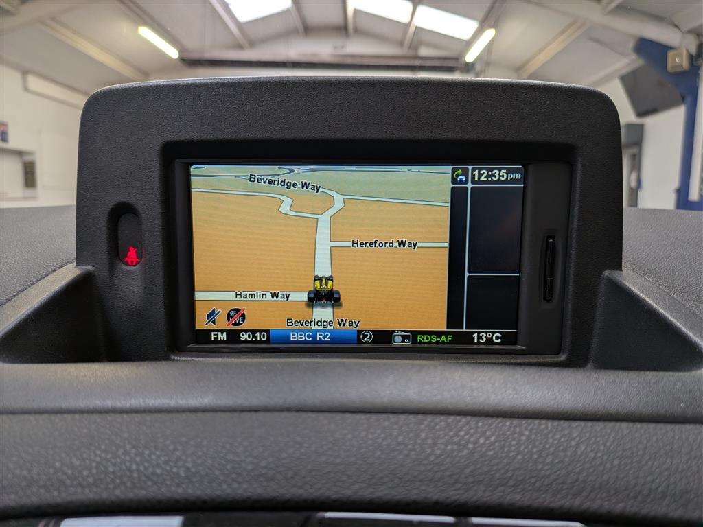 <p>2012 RENAULT CLIO DYNAMIQUE TOMTOM TCE</p>