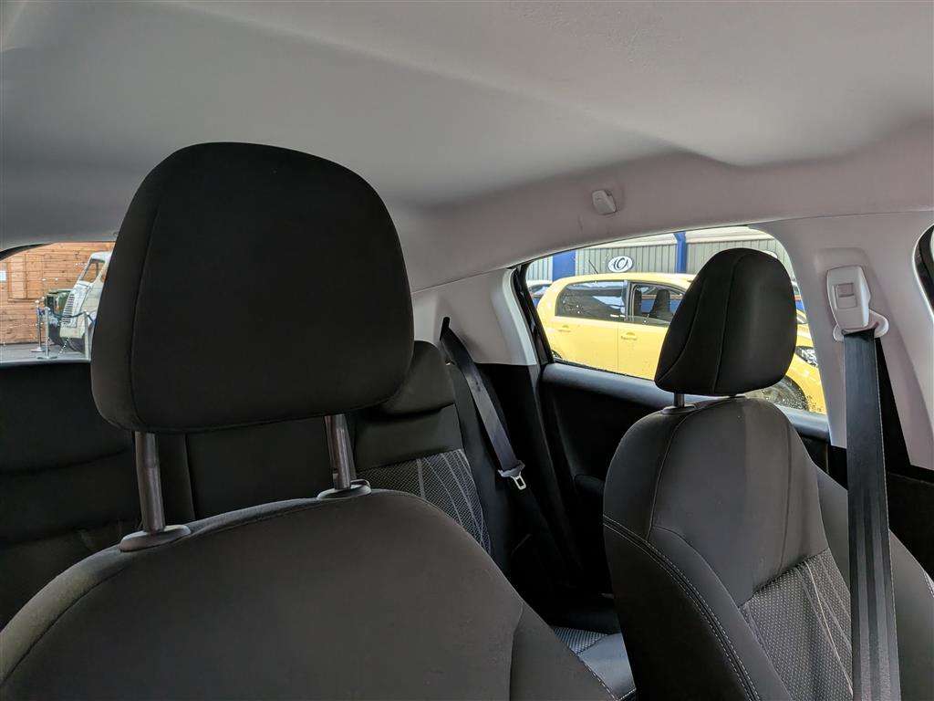 <p>2015 PEUGEOT 208 ACTIVE</p>