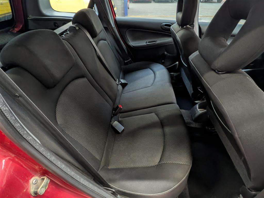 <p>2006 PEUGEOT 206 VERVE SW</p>