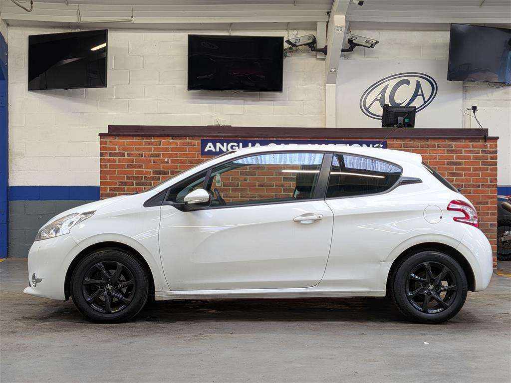 <p>2014 PEUGEOT 208 ACTIVE</p>