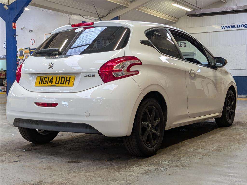 <p>2014 PEUGEOT 208 ACTIVE</p>