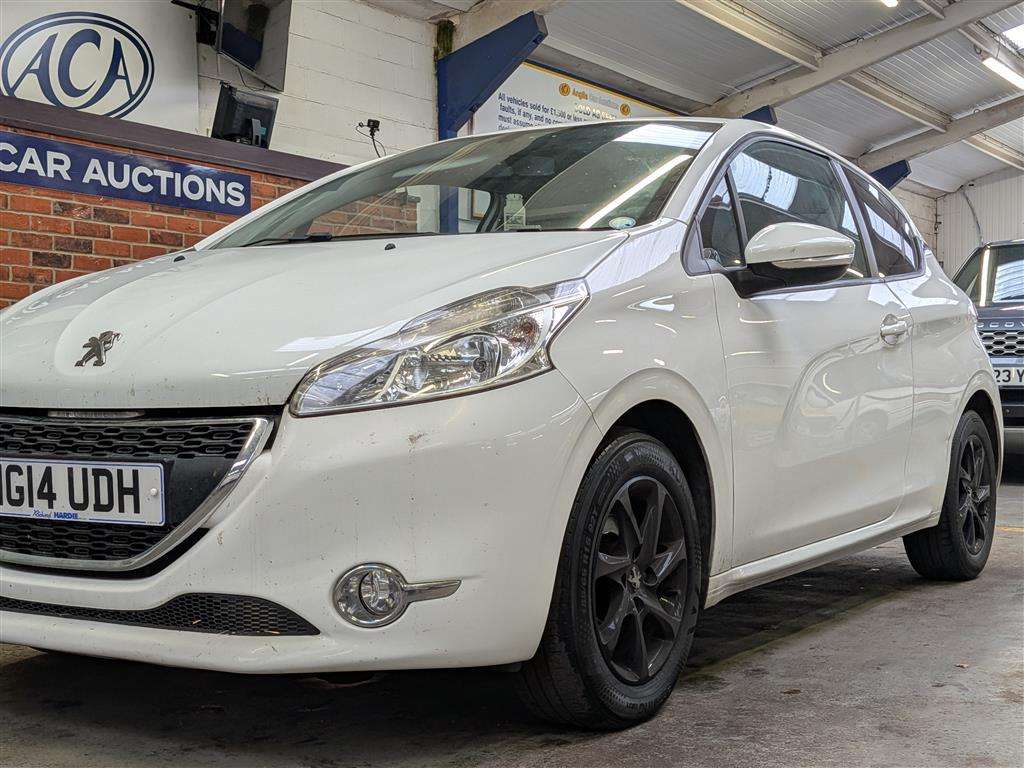 <p>2014 PEUGEOT 208 ACTIVE</p>